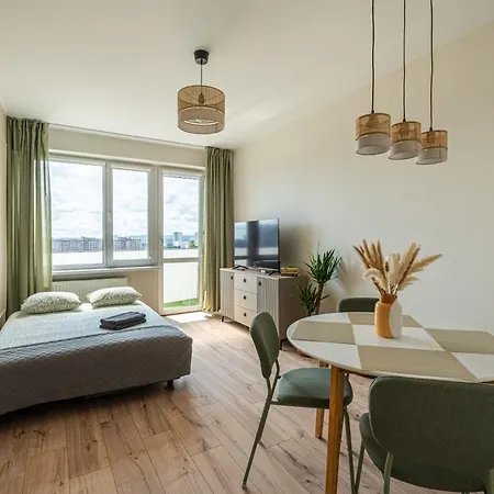 Initium - - Jagiellonska 10m Gdaňsk