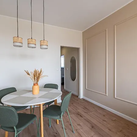 Initium - - Jagiellonska 10m Gdaňsk